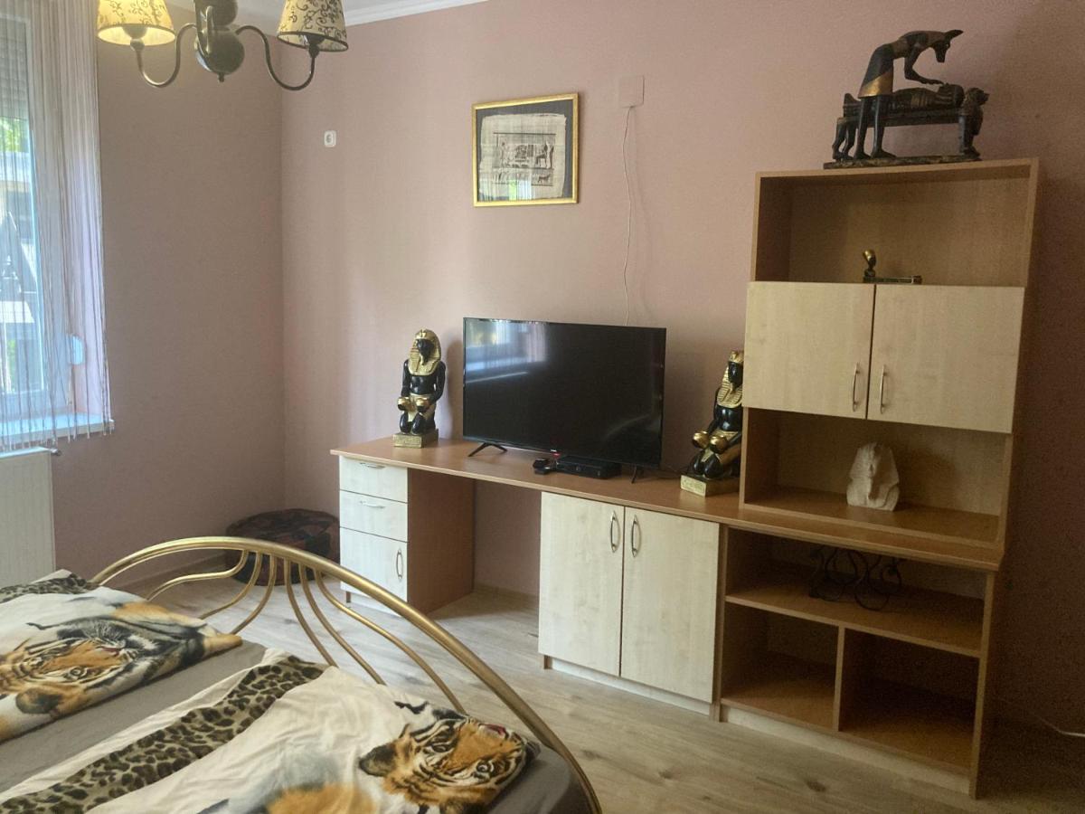 Pentz House Apartment Siofok Ngoại thất bức ảnh