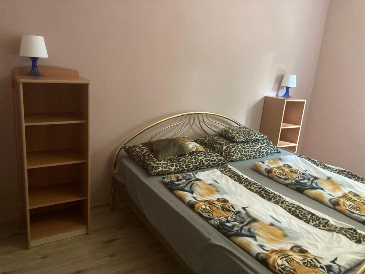 Pentz House Apartment Siofok Ngoại thất bức ảnh